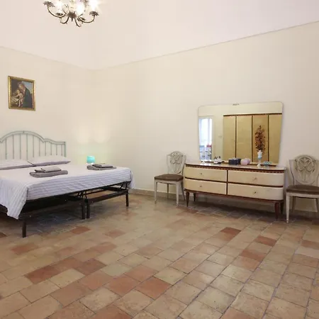 Apartment Awesome In -ba- *